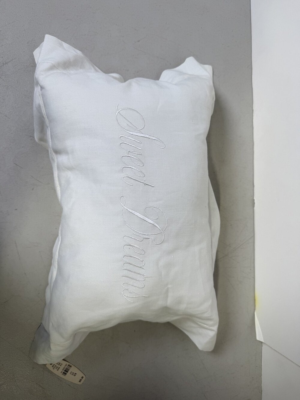 NWT Sweet Dreams Decorative Throw Pillow White Linen Includes Insert Embroidered